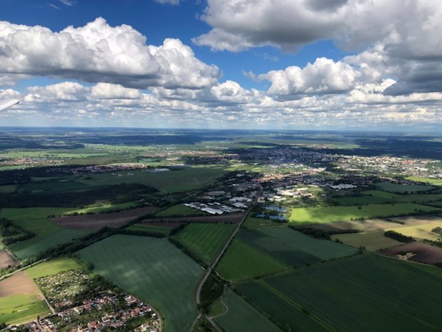 Bild_3_Dessau vor der Landung